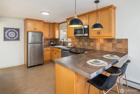 6028 31st Avenue NE Seattle WA 98115