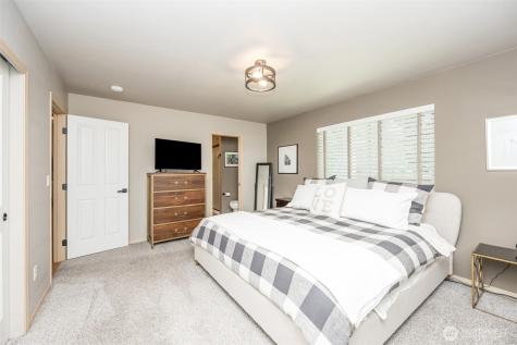 8705 172nd Street E Puyallup WA 98375