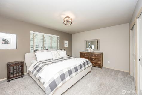 8705 172nd Street E Puyallup WA 98375