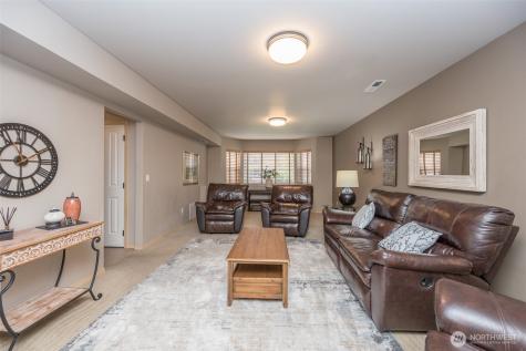 8705 172nd Street E Puyallup WA 98375