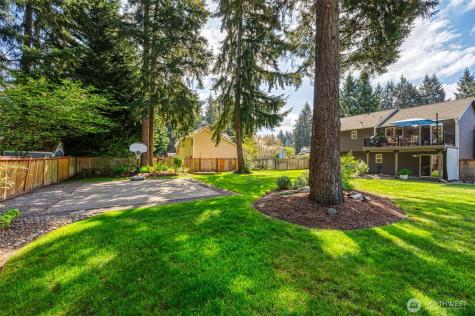 8705 172nd Street E Puyallup WA 98375