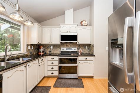 8705 172nd Street E Puyallup WA 98375