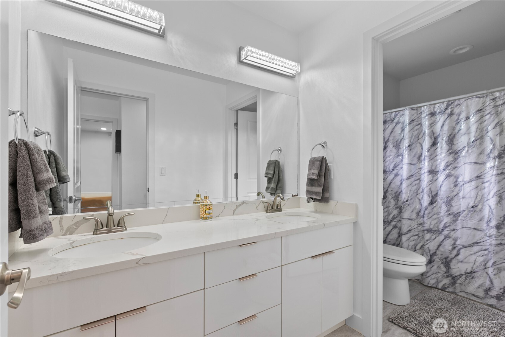 8254 Breeze Loop Blaine WA 98230