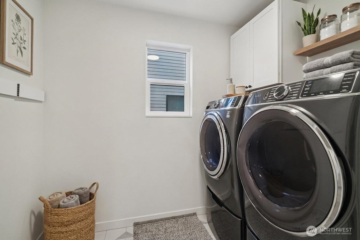 12332 38th Avenue NE Seattle WA 98125
