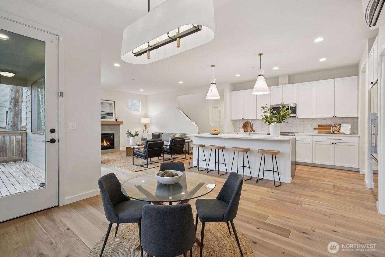 12332 38th Avenue NE Seattle WA 98125