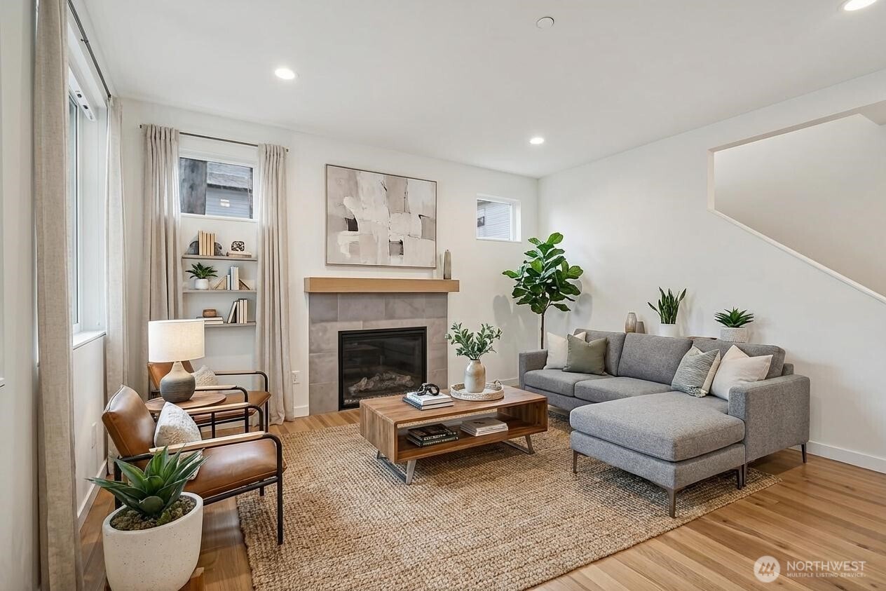 12332 38th Avenue NE Seattle WA 98125