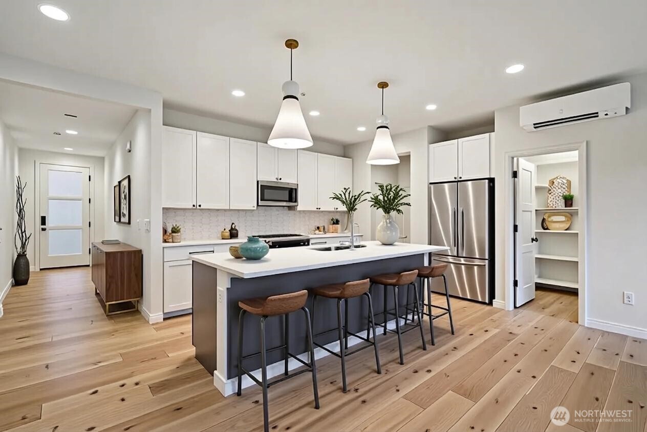 12332 38th Avenue NE Seattle WA 98125