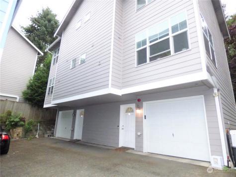 10717 Burke Seattle WA 98133