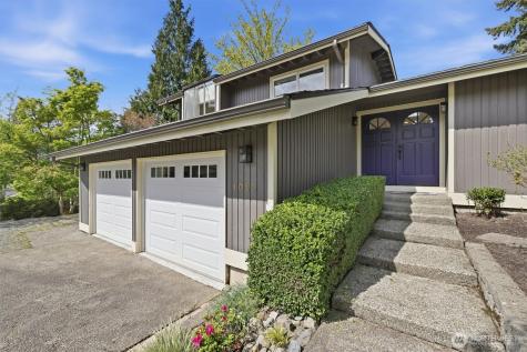 1040 NW Honeywood Place Issaquah WA 98027