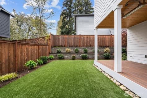 19557 15th Avenue NW Shoreline WA 98177