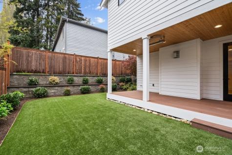 19557 15th Avenue NW Shoreline WA 98177