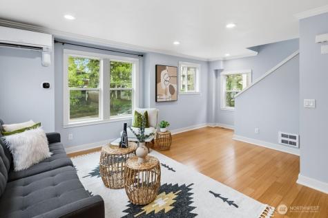 924 SW Holden Street Seattle WA 98106
