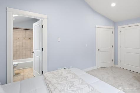 924 SW Holden Street Seattle WA 98106