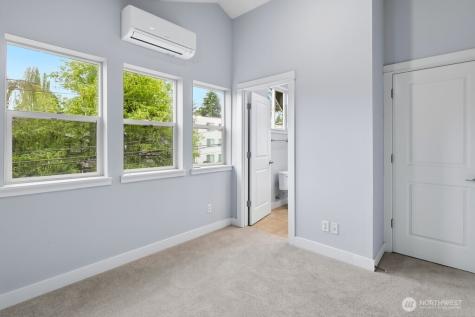 924 SW Holden Street Seattle WA 98106