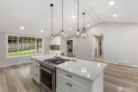 4110 152nd Street SW Lynnwood WA 98087
