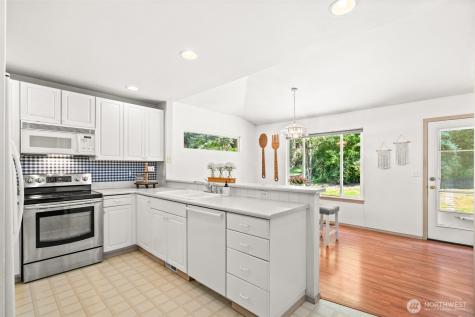 13007 Sunridge Way E Puyallup WA 98374