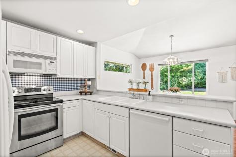 13007 Sunridge Way E Puyallup WA 98374