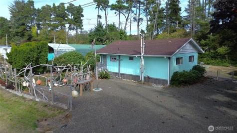 2446 S Pleasant Drive Westport WA 98595