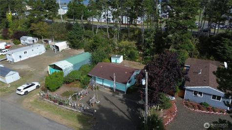 2446 S Pleasant Drive Westport WA 98595