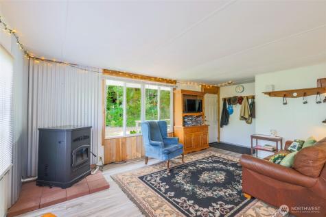 2446 S Pleasant Drive Westport WA 98595