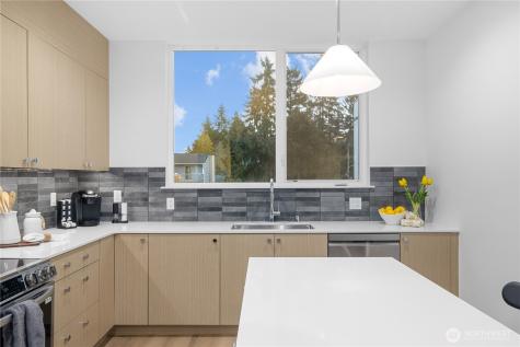 12322 14th Avenue NE Seattle WA 98125