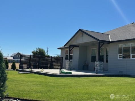 2605 Rock Island Road East Wenatchee WA 98802