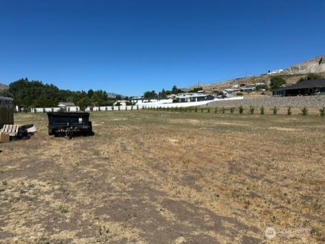 2605 Rock Island Road East Wenatchee WA 98802