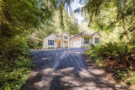 8656 Landing Lane SE Port Orchard WA 98367
