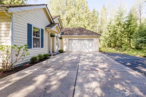 8656 Landing Lane SE Port Orchard WA 98367