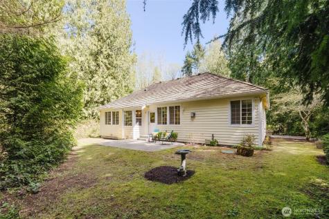 8656 Landing Lane SE Port Orchard WA 98367