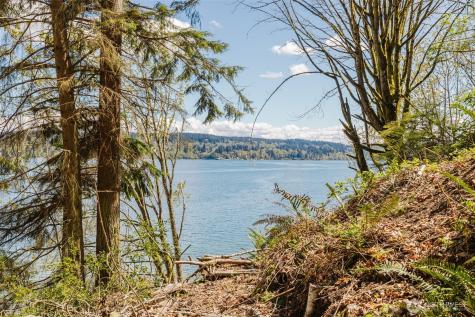 8656 Landing Lane SE Port Orchard WA 98367