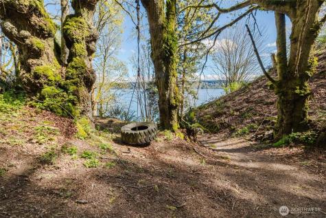 8656 Landing Lane SE Port Orchard WA 98367