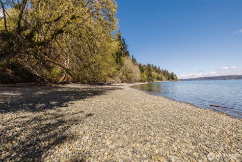 8656 Landing Lane SE Port Orchard WA 98367