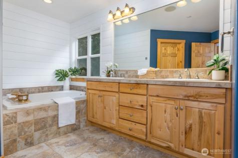 16426 Cedar Falls Road SE North Bend WA 98045