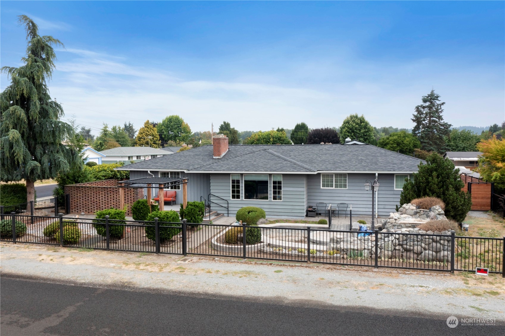 1637 8th Avenue Nw Puyallup WA 98371