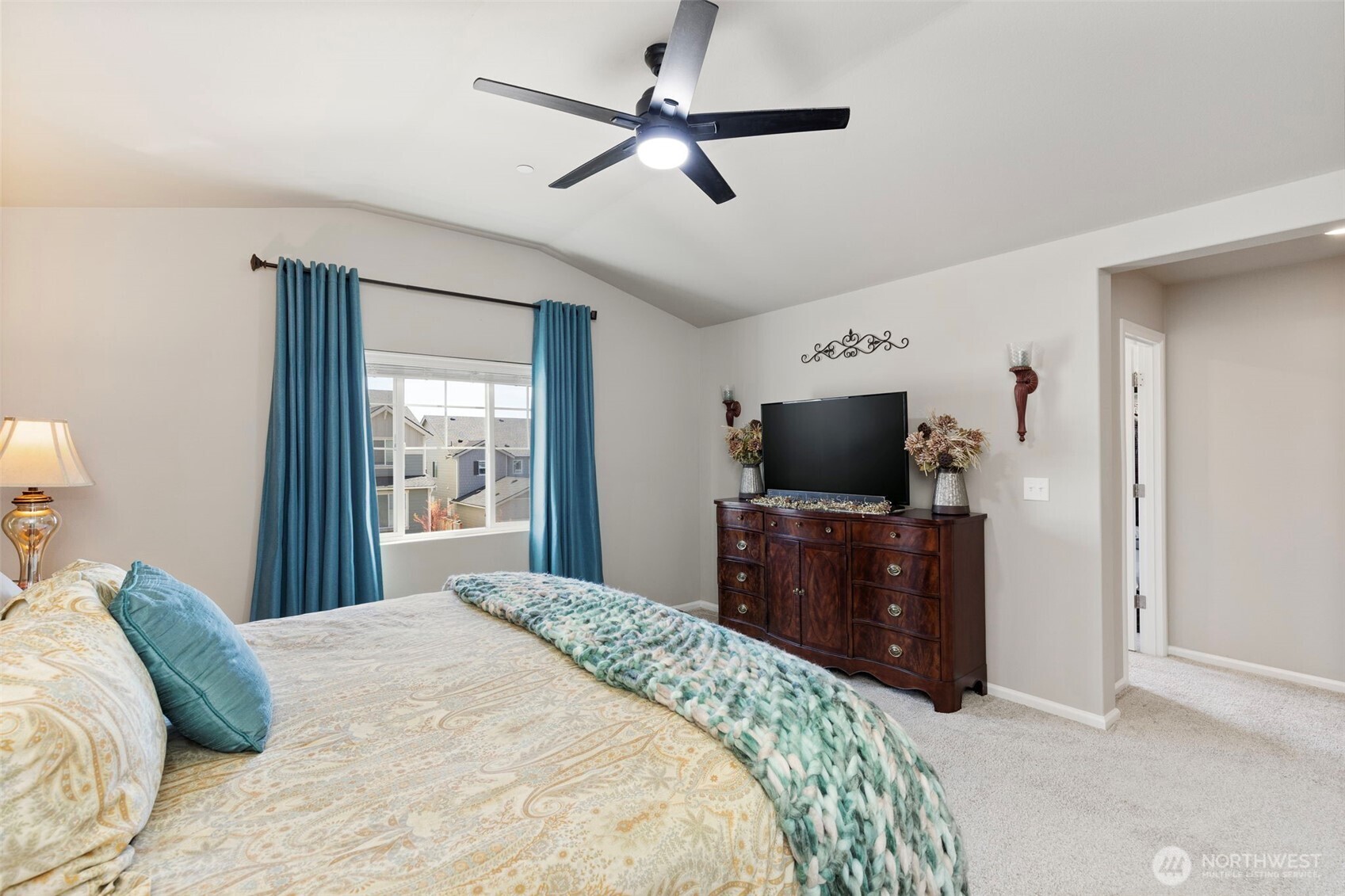 1324 Baker Heights Loop Bremerton WA 98312