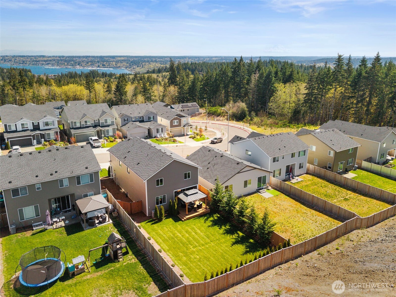 1324 Baker Heights Loop Bremerton WA 98312