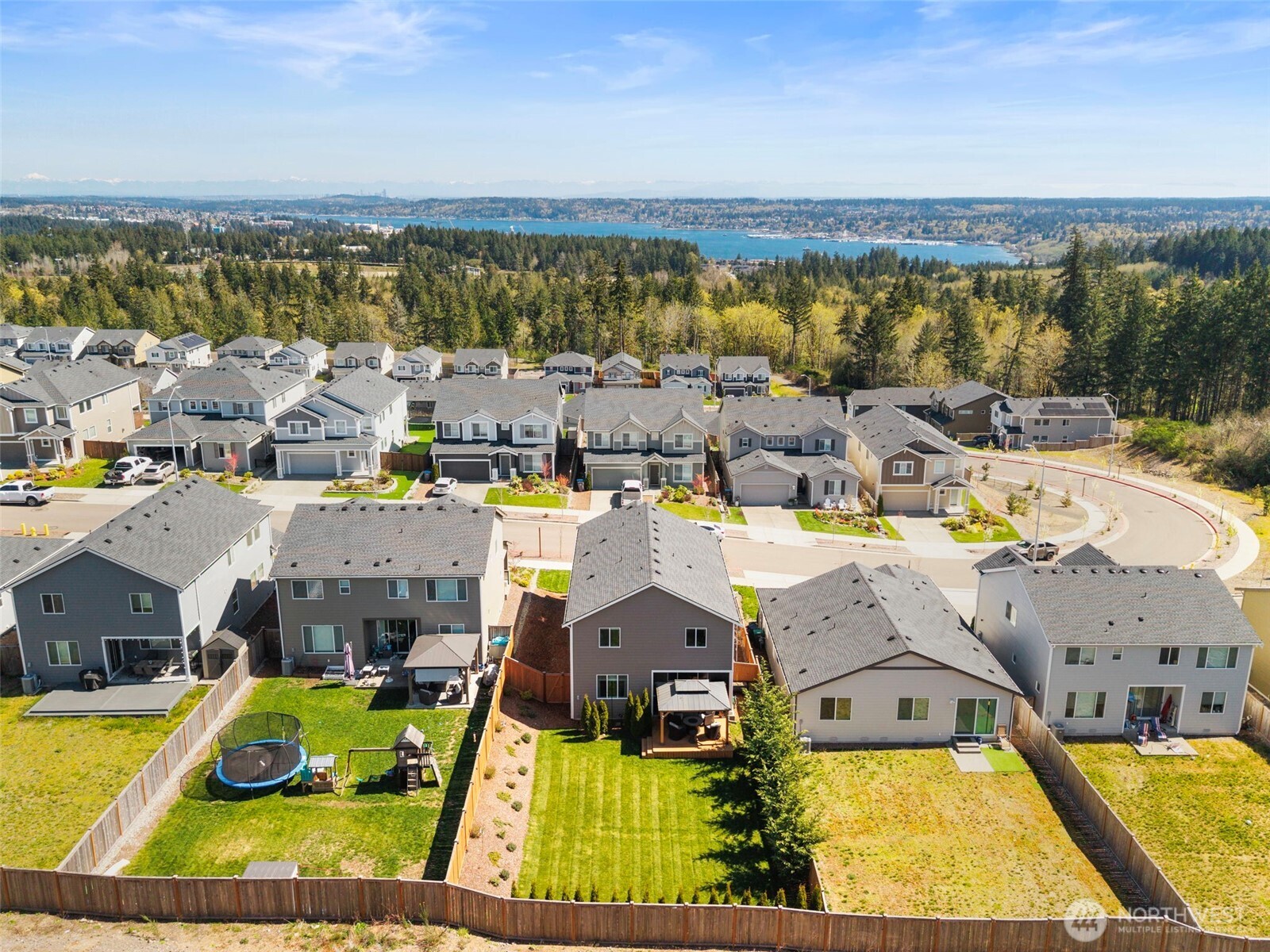 1324 Baker Heights Loop Bremerton WA 98312