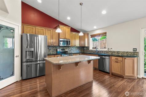 17216 139th Avenue E Puyallup WA 98374