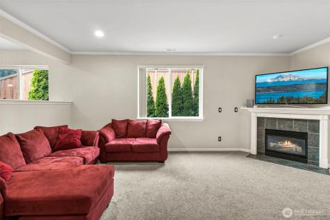 17216 139th Avenue E Puyallup WA 98374