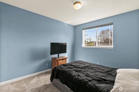 17216 139th Avenue E Puyallup WA 98374