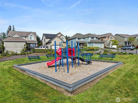 17216 139th Avenue E Puyallup WA 98374