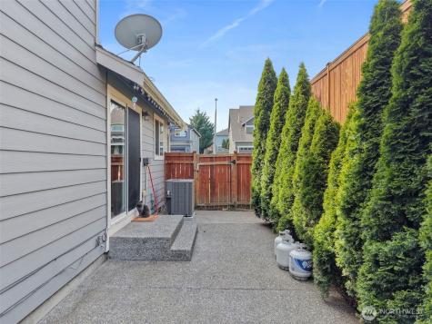 17216 139th Avenue E Puyallup WA 98374