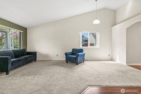 17216 139th Avenue E Puyallup WA 98374