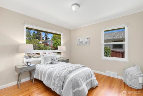 1429 SW 170th Street Normandy Park WA 98166