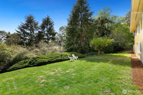 1429 SW 170th Street Normandy Park WA 98166