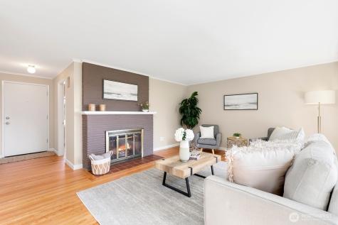 1429 SW 170th Street Normandy Park WA 98166