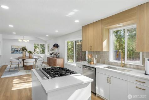 121 W Winesap Road Bothell WA 98012