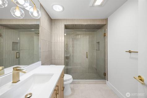 121 W Winesap Road Bothell WA 98012