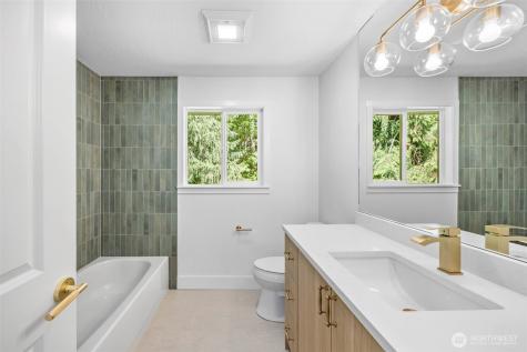 121 W Winesap Road Bothell WA 98012